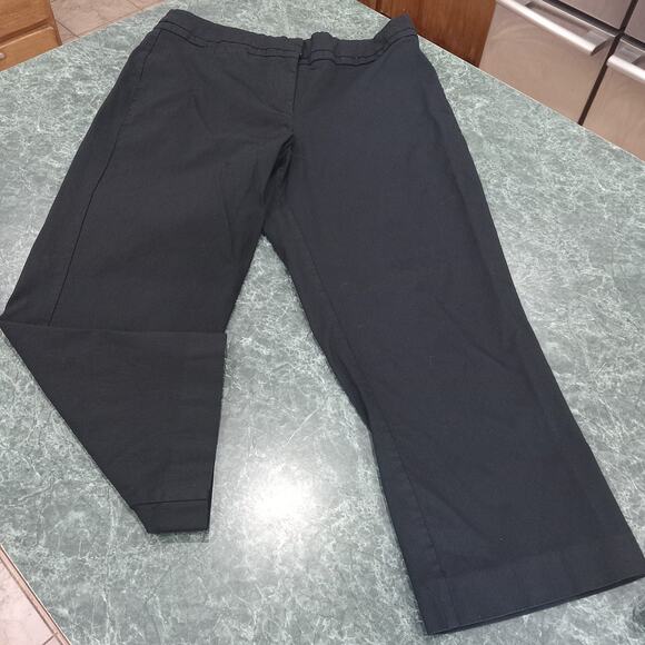 Lane Bryant Women’s Size 14 Capri Black Casual Comfort Stretch Cropped Pants - Picture 1 of 11